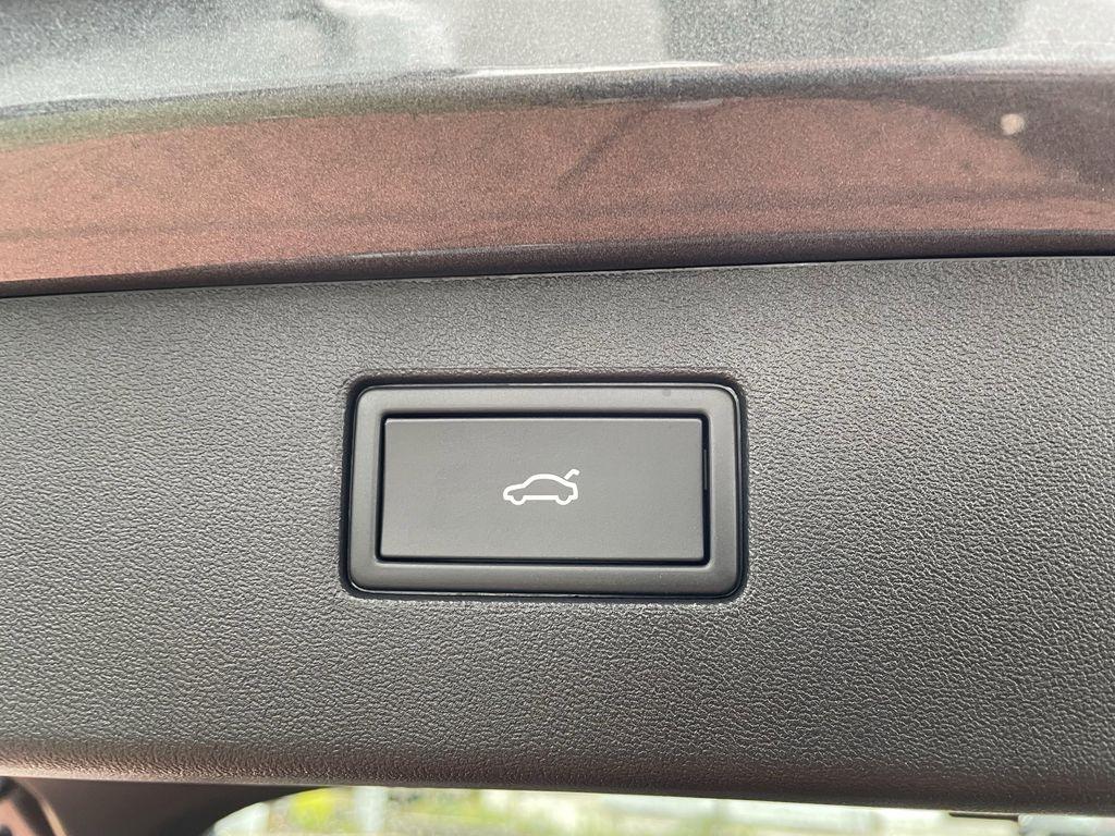 new 2026 Volkswagen Tiguan car, priced at $37,903