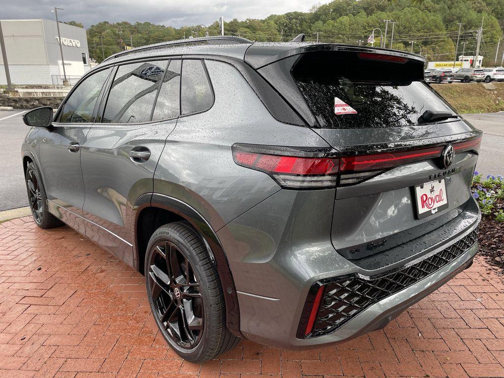 new 2026 Volkswagen Tiguan car, priced at $37,903