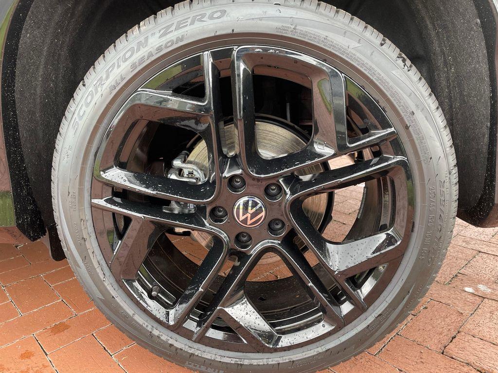 new 2026 Volkswagen Tiguan car, priced at $37,903