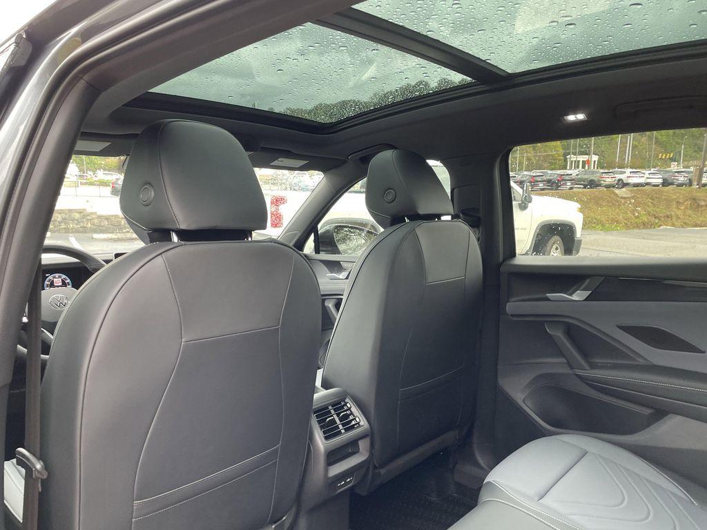 new 2026 Volkswagen Tiguan car, priced at $37,903