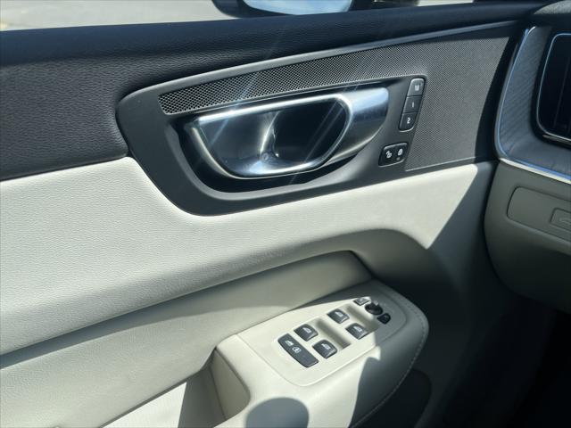 new 2025 Volvo XC60 car, priced at $54,585