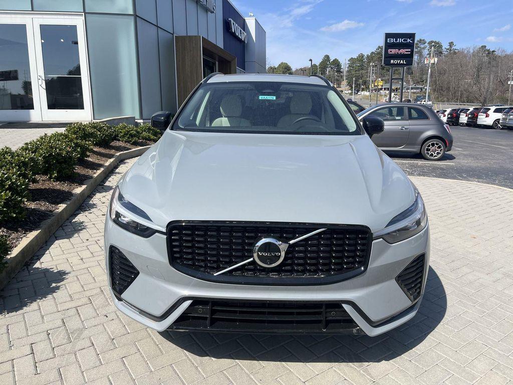 new 2025 Volvo XC60 car, priced at $54,585