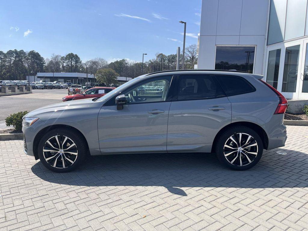 new 2025 Volvo XC60 car, priced at $54,585