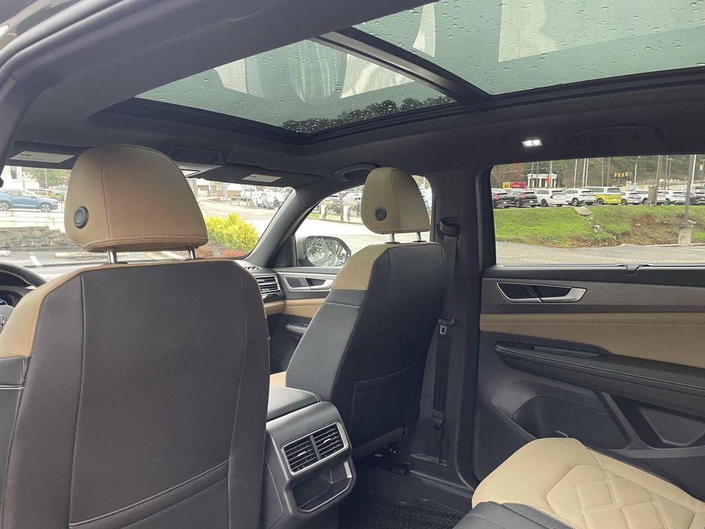 new 2026 Volkswagen Atlas Cross Sport car, priced at $44,265