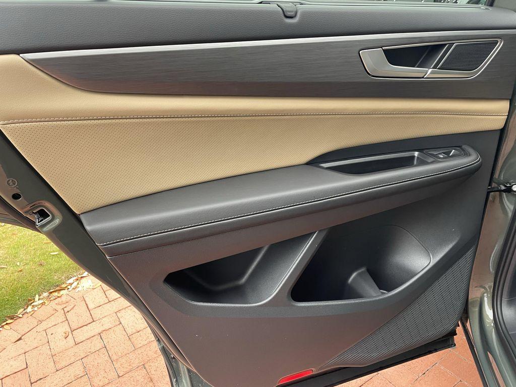 new 2026 Volkswagen Atlas Cross Sport car, priced at $44,265