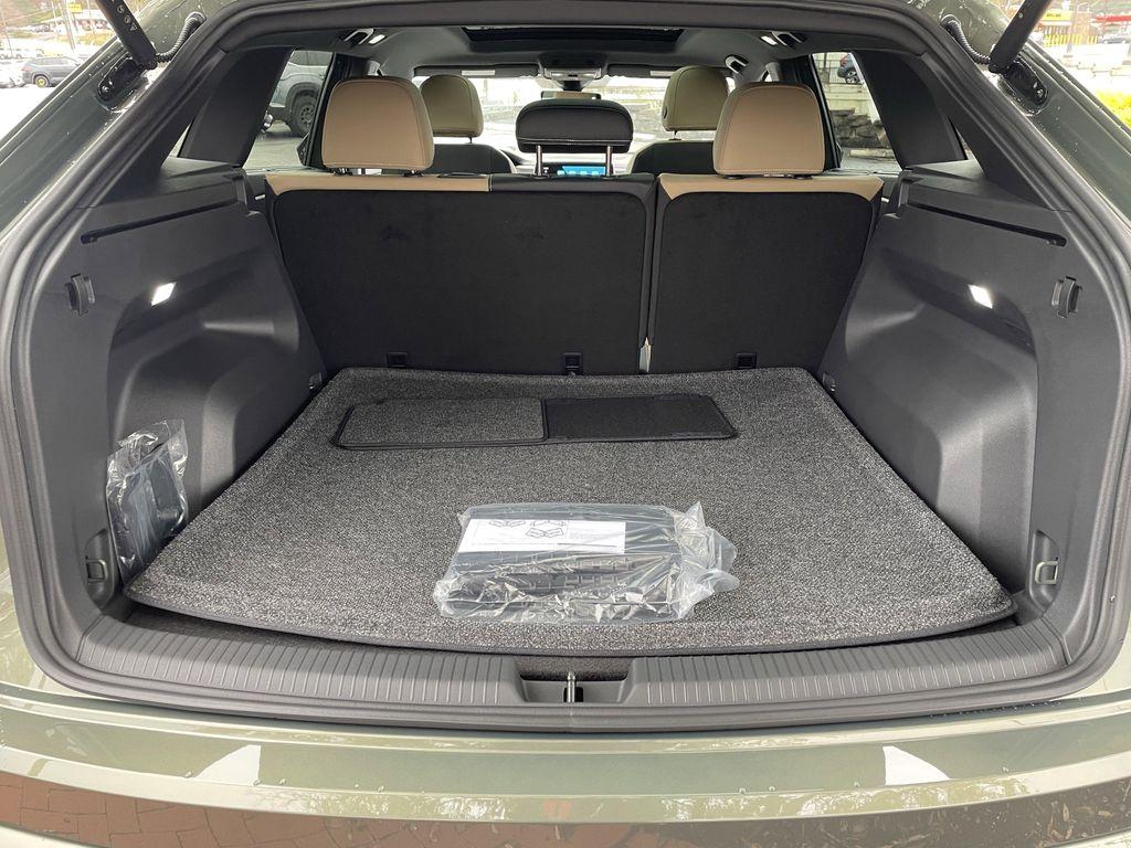 new 2026 Volkswagen Atlas Cross Sport car, priced at $44,265