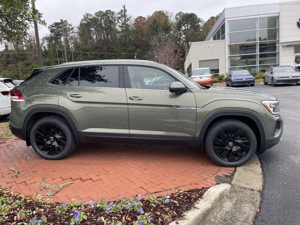 new 2026 Volkswagen Atlas Cross Sport car, priced at $44,265