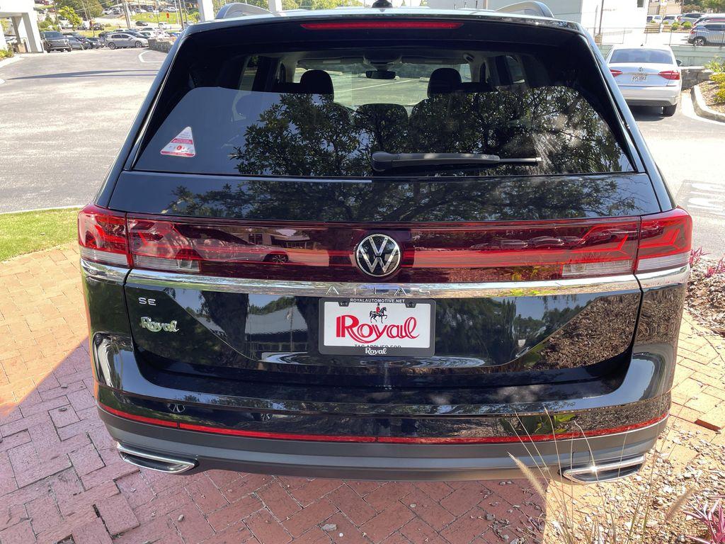 new 2026 Volkswagen Atlas car, priced at $39,036