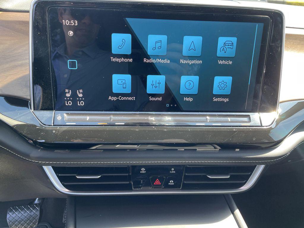 new 2026 Volkswagen Atlas car, priced at $39,036