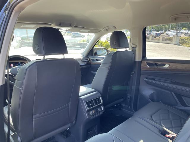 new 2025 Volkswagen Atlas car, priced at $35,404