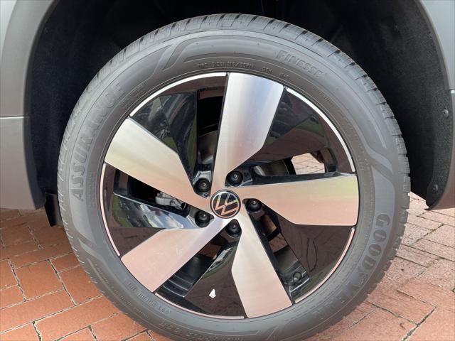new 2025 Volkswagen Taos car, priced at $27,805