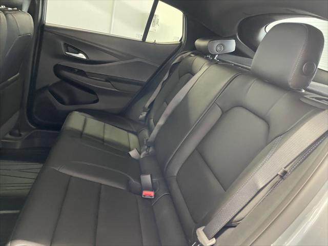 new 2025 Buick Envista car, priced at $30,320