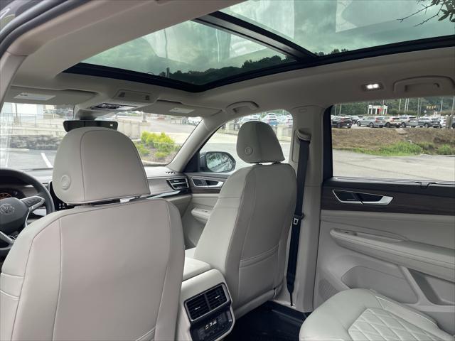 new 2025 Volkswagen Atlas car, priced at $52,675