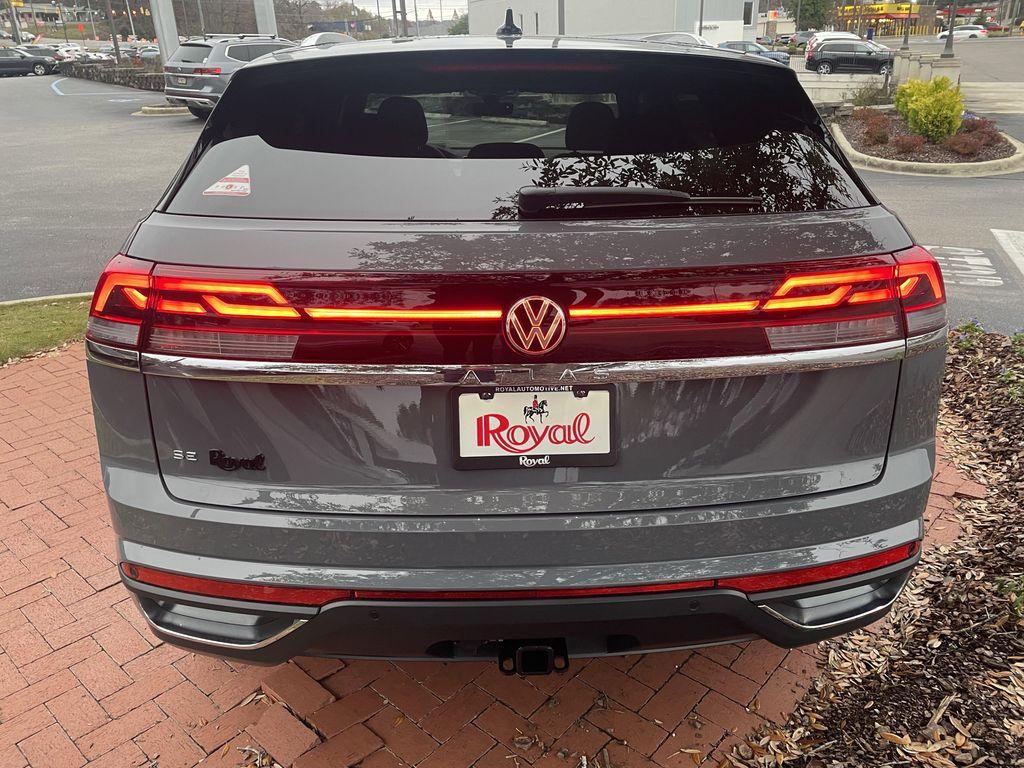 new 2026 Volkswagen Atlas Cross Sport car, priced at $44,702