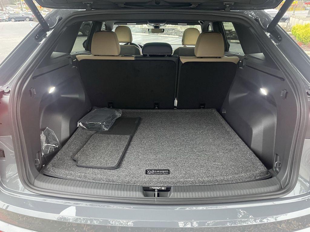 new 2026 Volkswagen Atlas Cross Sport car, priced at $44,702