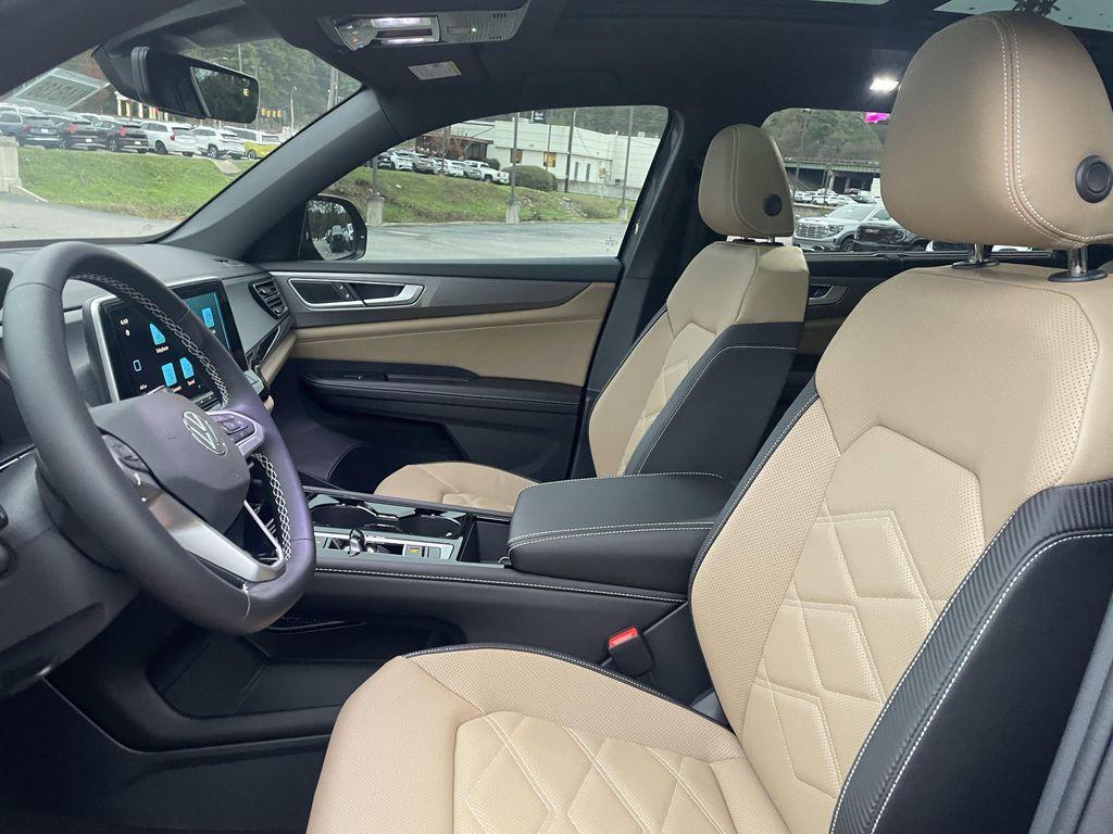 new 2026 Volkswagen Atlas Cross Sport car, priced at $44,702