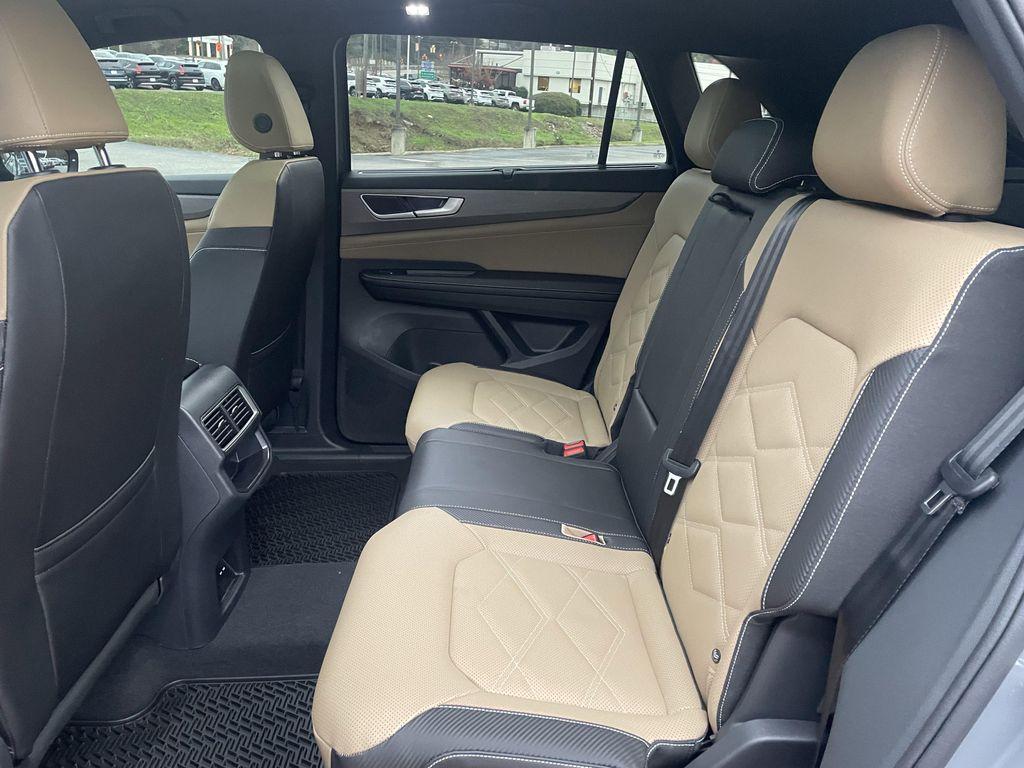 new 2026 Volkswagen Atlas Cross Sport car, priced at $44,702