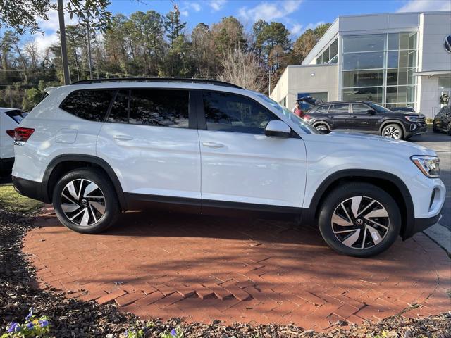 new 2024 Volkswagen Atlas car, priced at $39,823