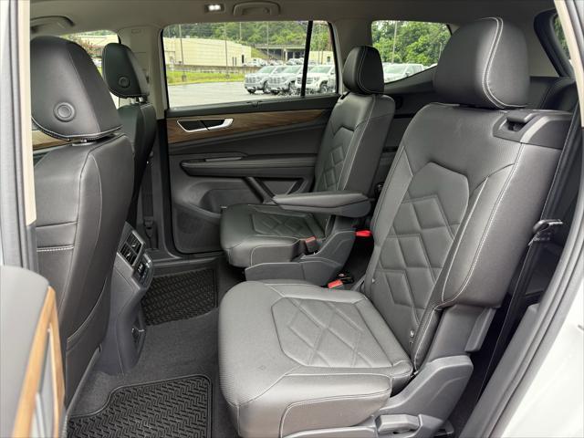 new 2025 Volkswagen Atlas car, priced at $43,964