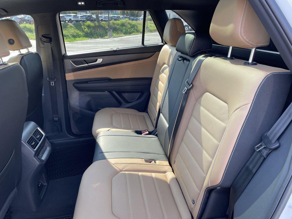 new 2026 Volkswagen Atlas Cross Sport car, priced at $51,216