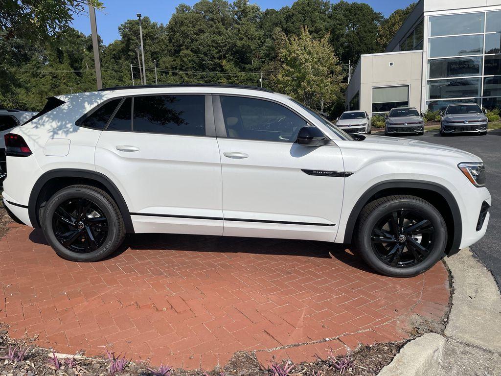 new 2026 Volkswagen Atlas Cross Sport car, priced at $51,216