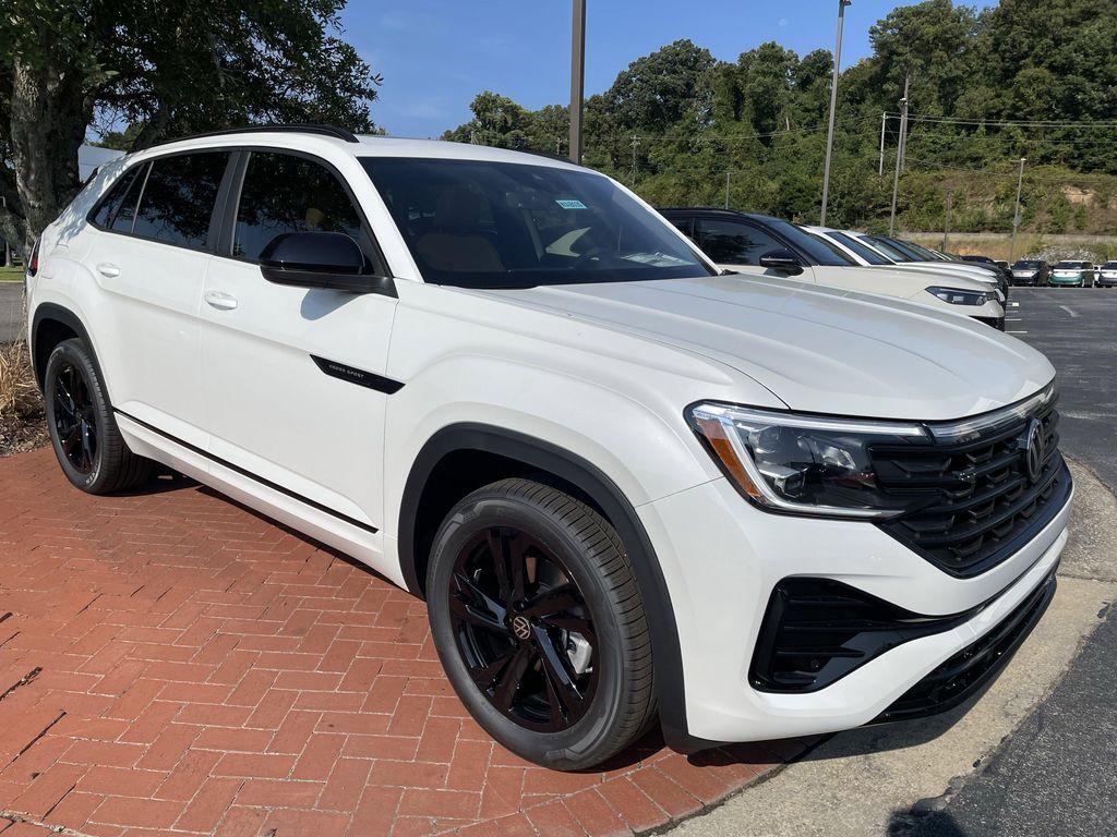 new 2026 Volkswagen Atlas Cross Sport car, priced at $51,216