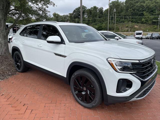 new 2024 Volkswagen Atlas Cross Sport car, priced at $41,068