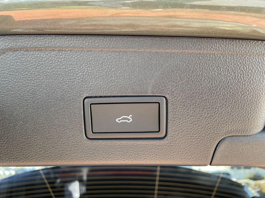 new 2026 Volkswagen Atlas Cross Sport car, priced at $53,434