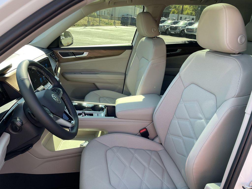new 2026 Volkswagen Atlas car, priced at $45,800
