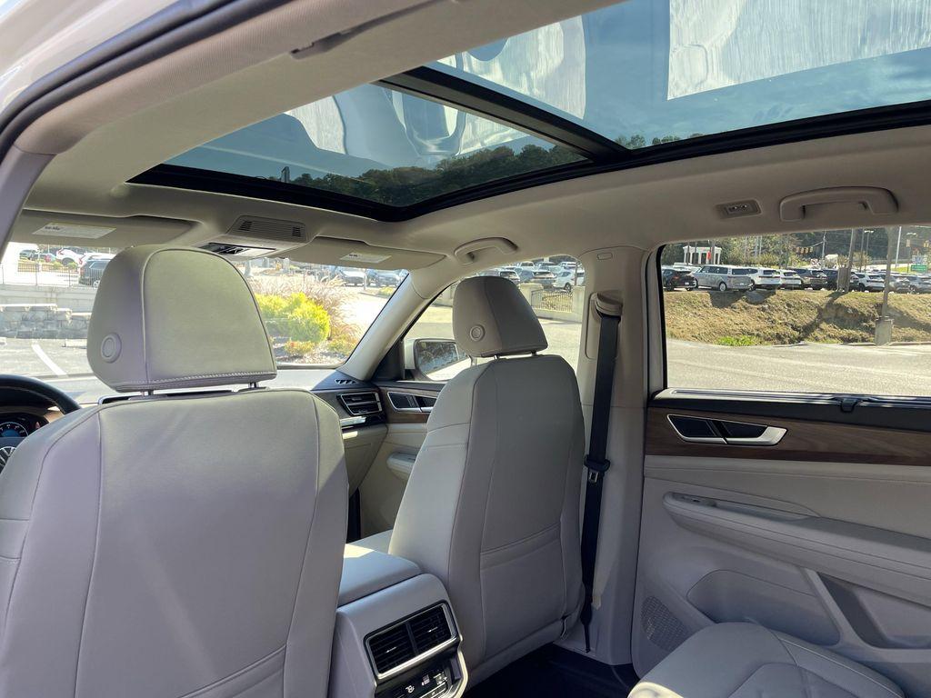 new 2026 Volkswagen Atlas car, priced at $45,800