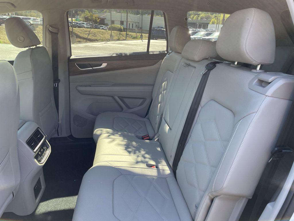 new 2026 Volkswagen Atlas car, priced at $45,800