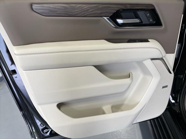 new 2025 GMC Yukon XL car, priced at $98,570