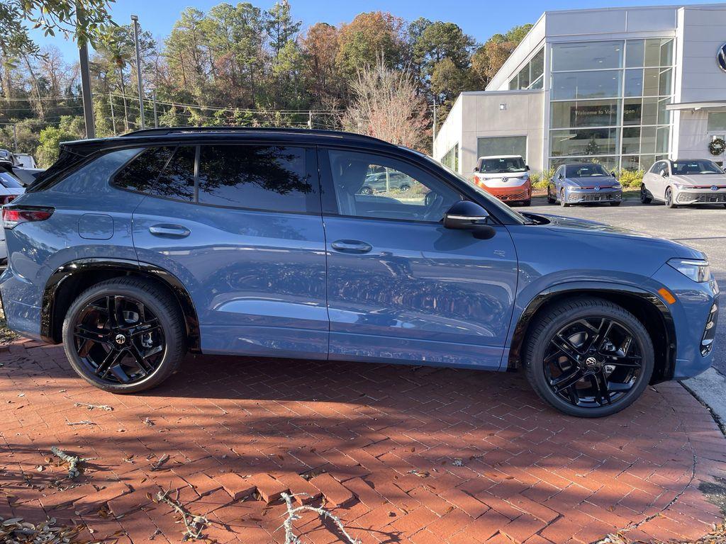 new 2026 Volkswagen Tiguan car, priced at $37,984