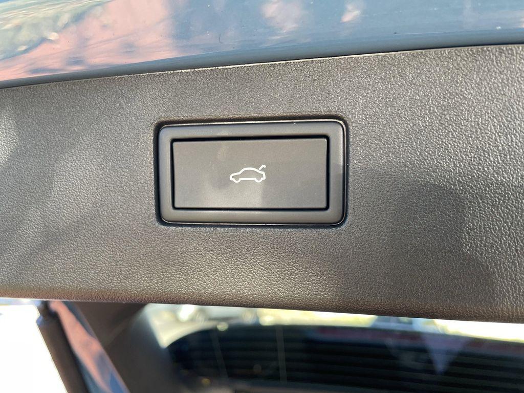 new 2026 Volkswagen Tiguan car, priced at $37,984