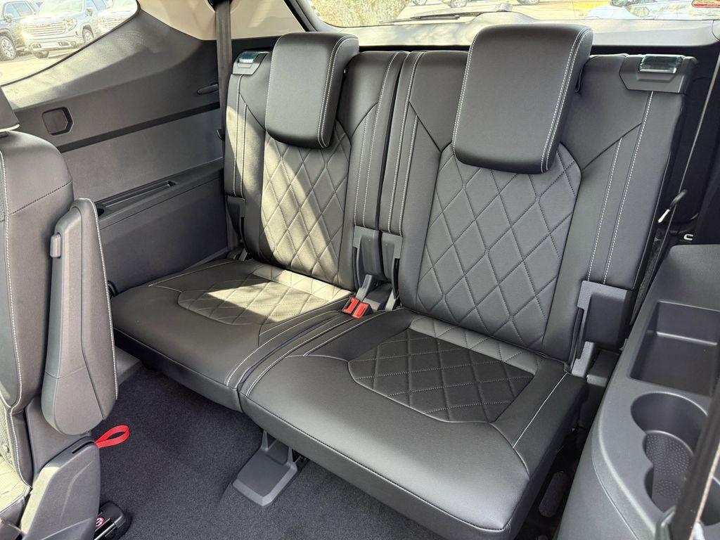 new 2025 Volkswagen Atlas car, priced at $51,773