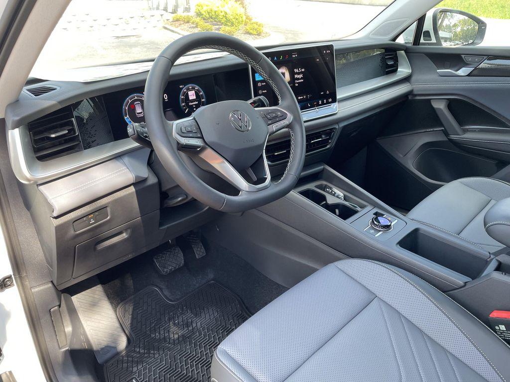 new 2025 Volkswagen Tiguan car, priced at $35,270