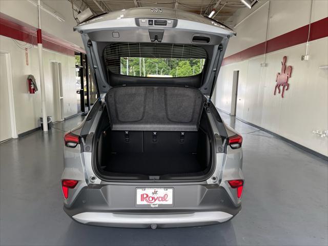 new 2025 Buick Envista car, priced at $26,435