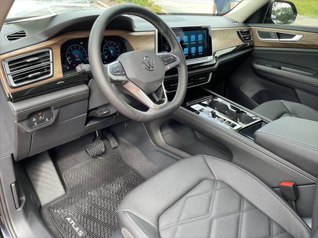 new 2025 Volkswagen Atlas car, priced at $43,914