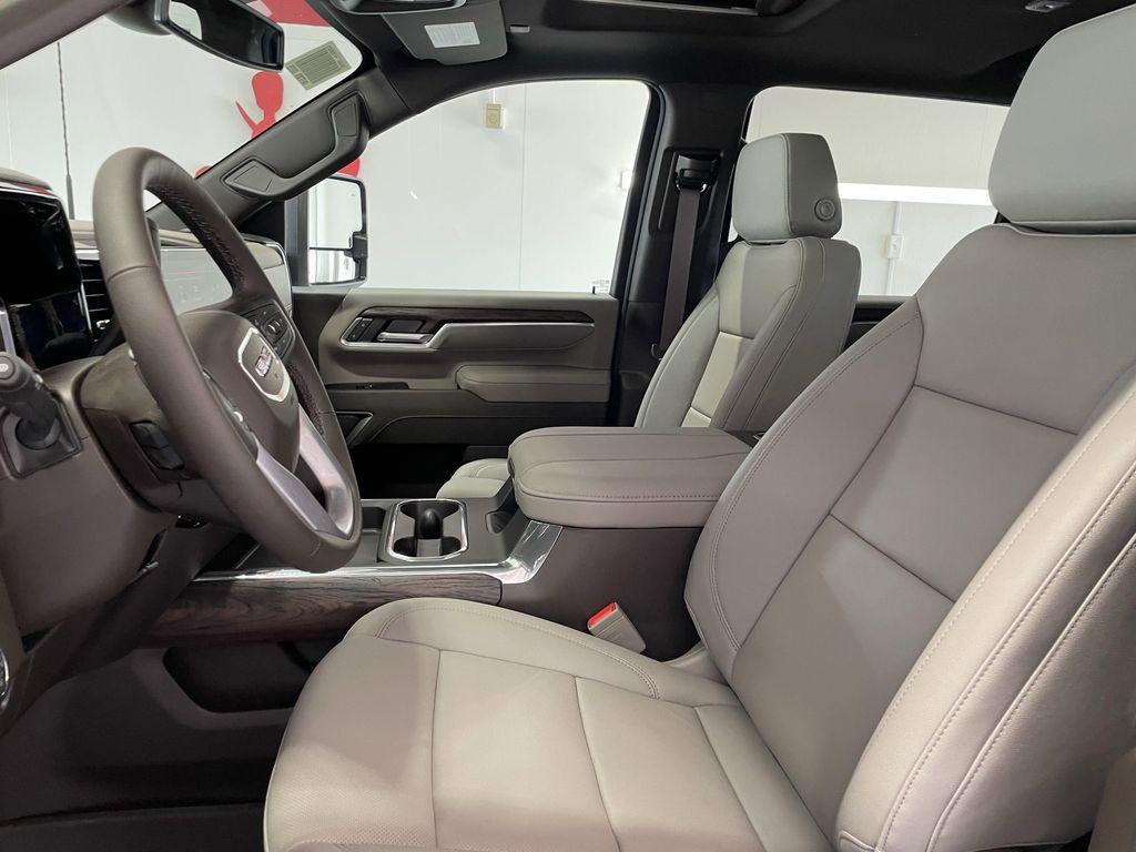 new 2025 GMC Sierra 2500 car, priced at $70,640