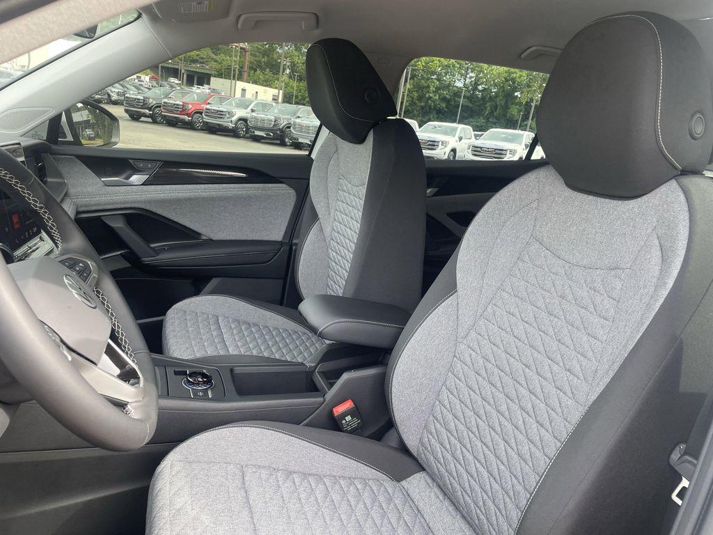 new 2025 Volkswagen Tiguan car, priced at $29,765