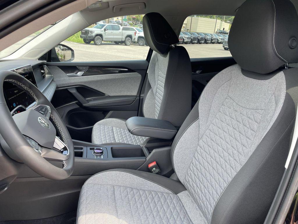 new 2025 Volkswagen Tiguan car, priced at $29,265