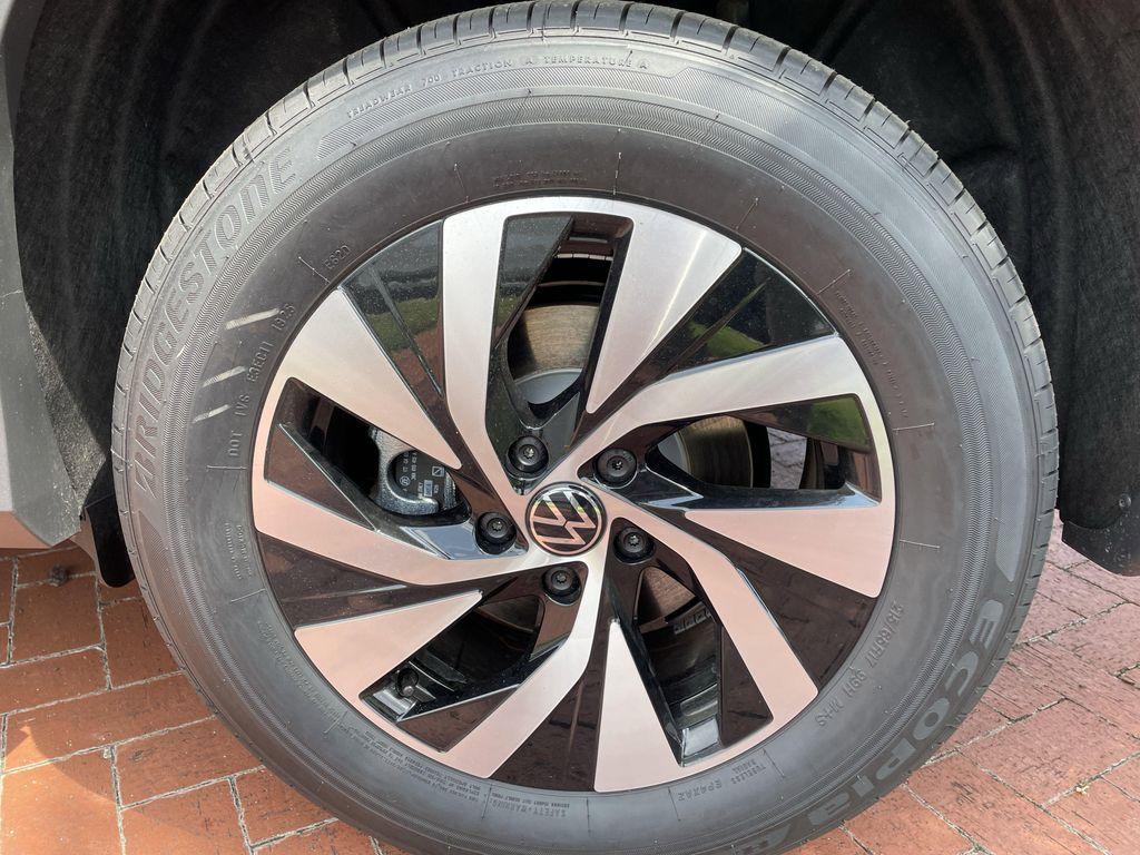 new 2025 Volkswagen Tiguan car, priced at $29,265
