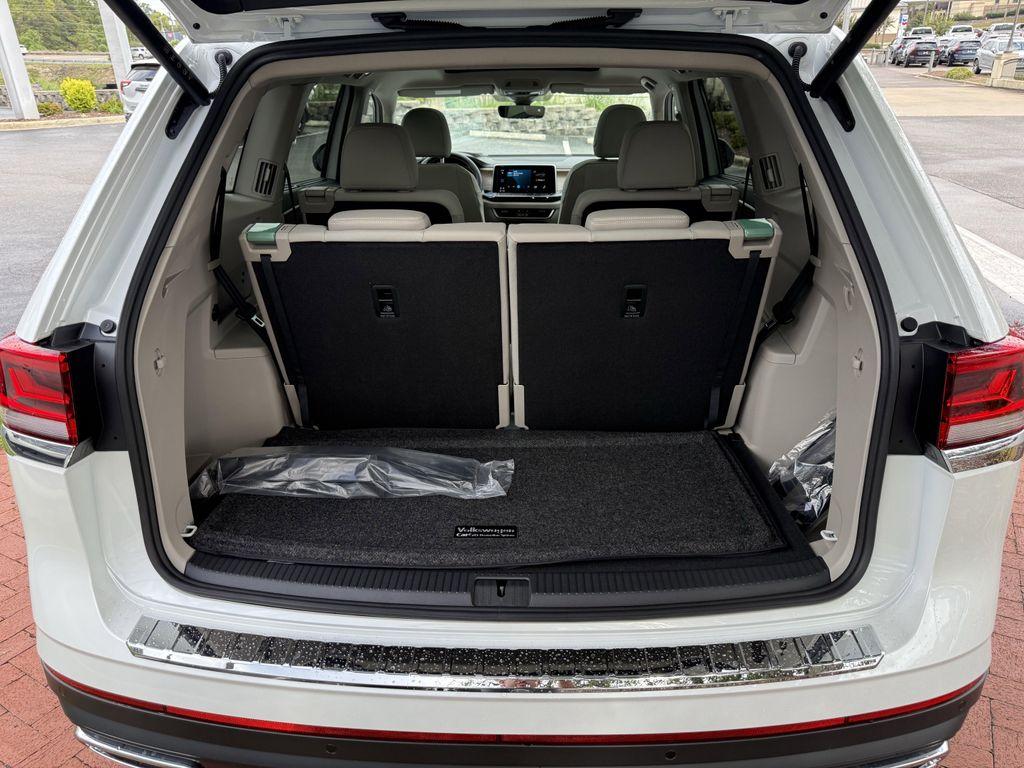 new 2026 Volkswagen Atlas car, priced at $45,517