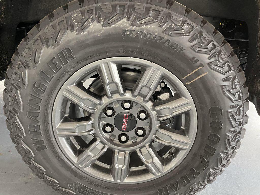 new 2025 GMC Sierra 1500 car, priced at $83,180