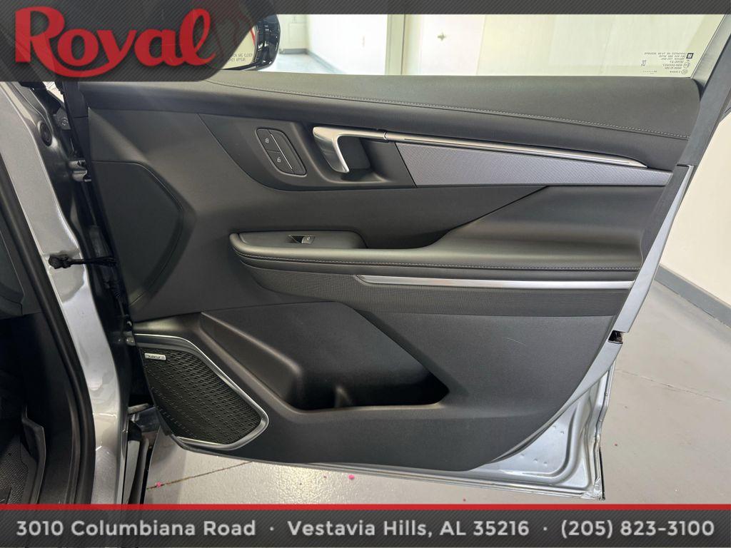 used 2025 Buick Enclave car, priced at $42,729
