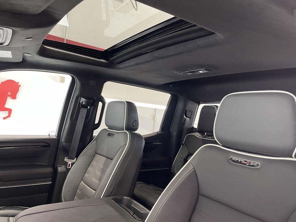 new 2025 GMC Sierra 1500 car, priced at $83,180