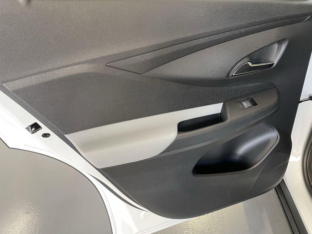 new 2025 Buick Envista car, priced at $26,535