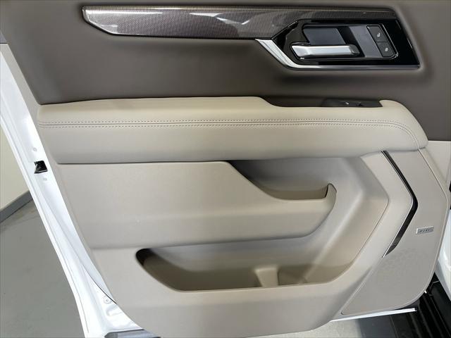 new 2025 GMC Yukon XL car, priced at $73,590