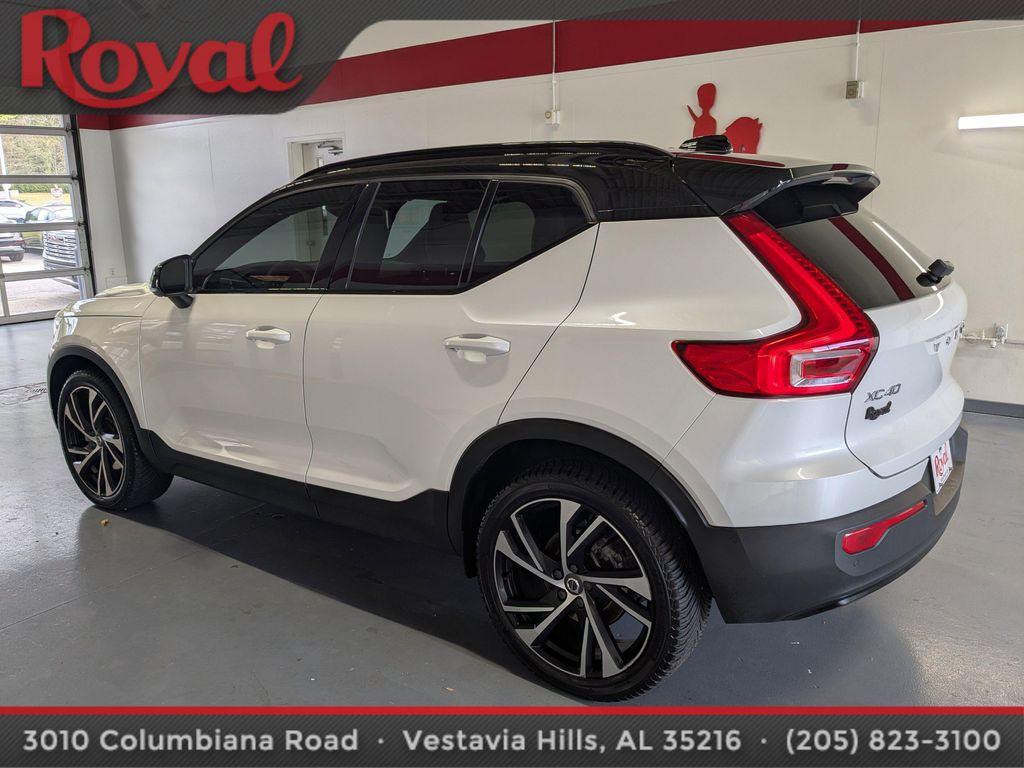 used 2021 Volvo XC40 car, priced at $25,998