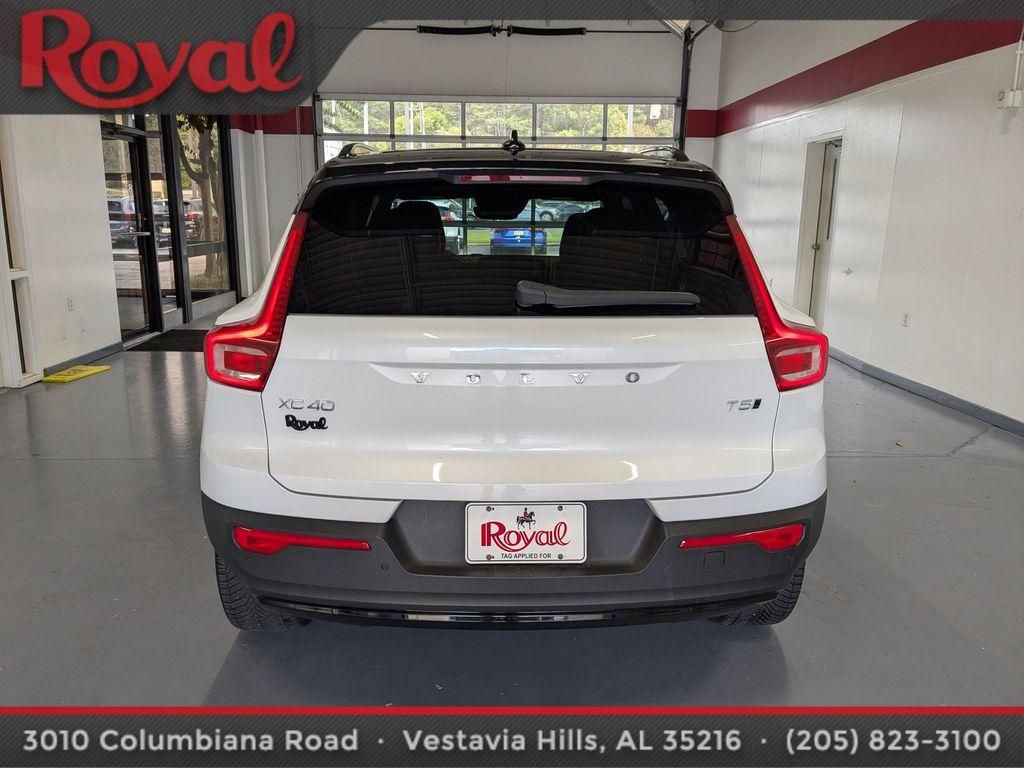 used 2021 Volvo XC40 car, priced at $25,998